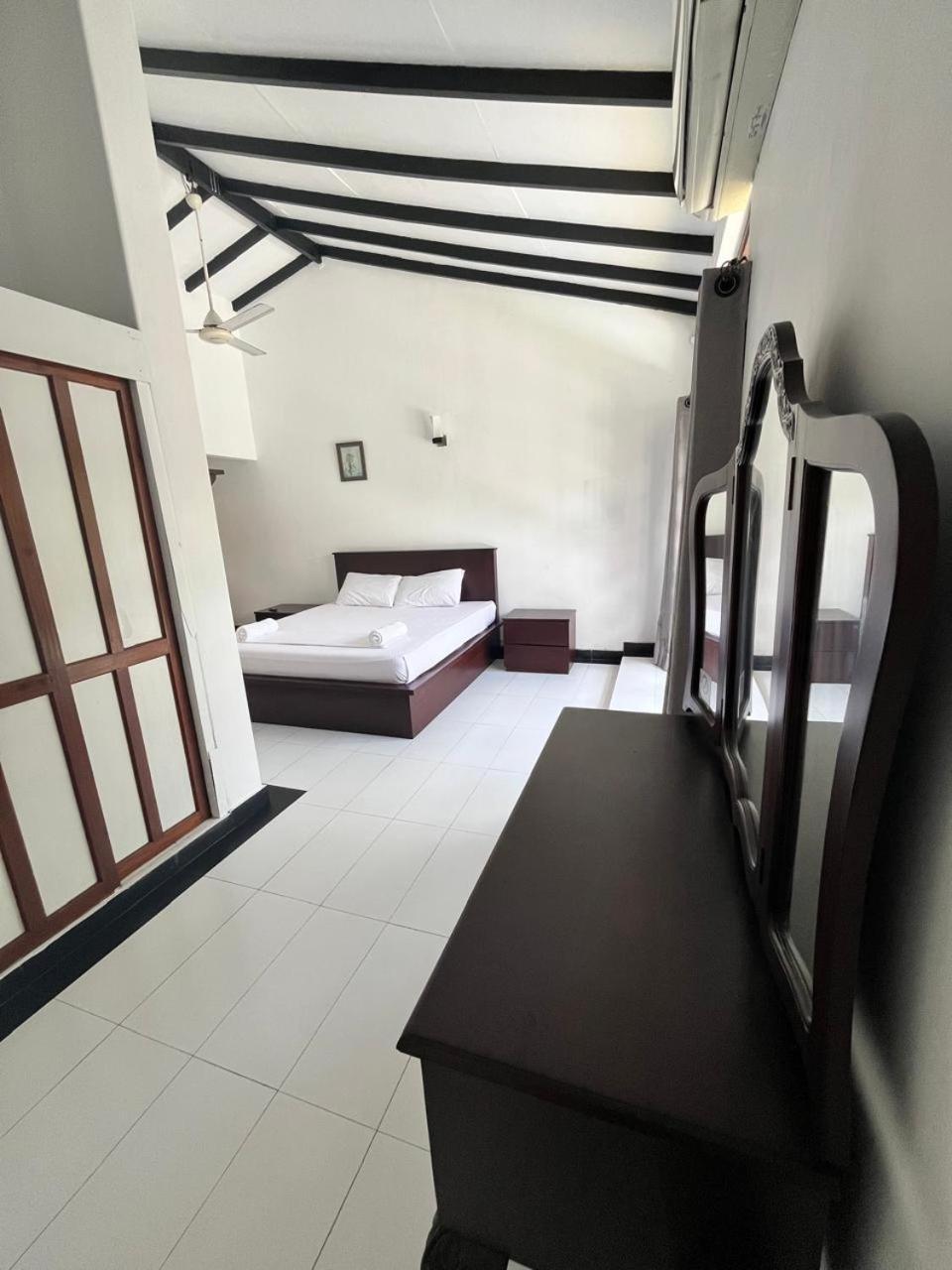 Lavinia Villa Dehiwala-Mount Lavinia Buitenkant foto