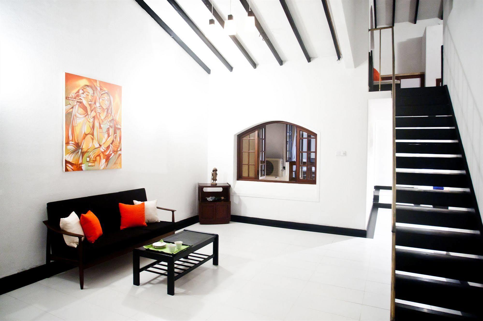 Lavinia Villa Dehiwala-Mount Lavinia Buitenkant foto
