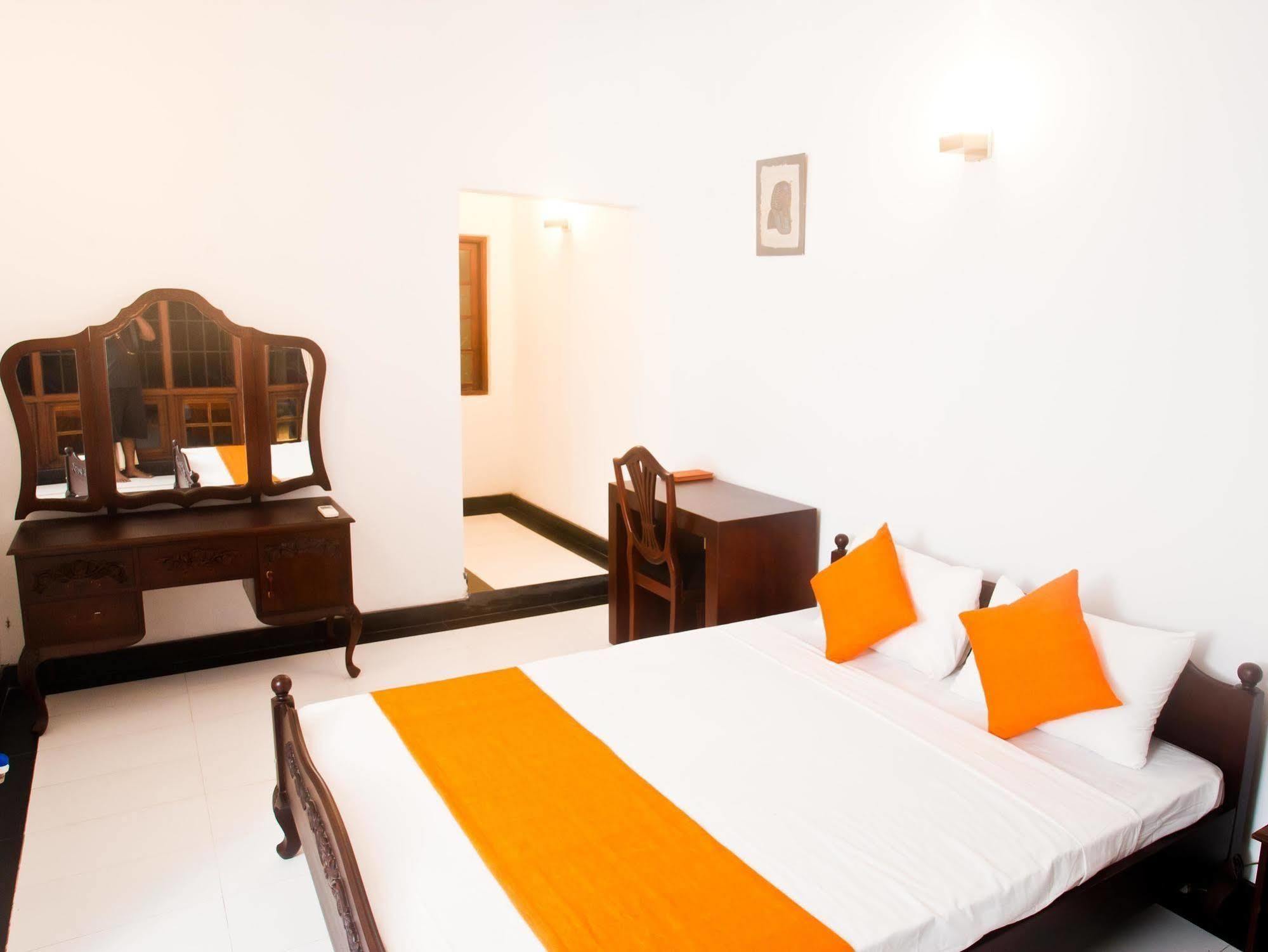 Lavinia Villa Dehiwala-Mount Lavinia Buitenkant foto