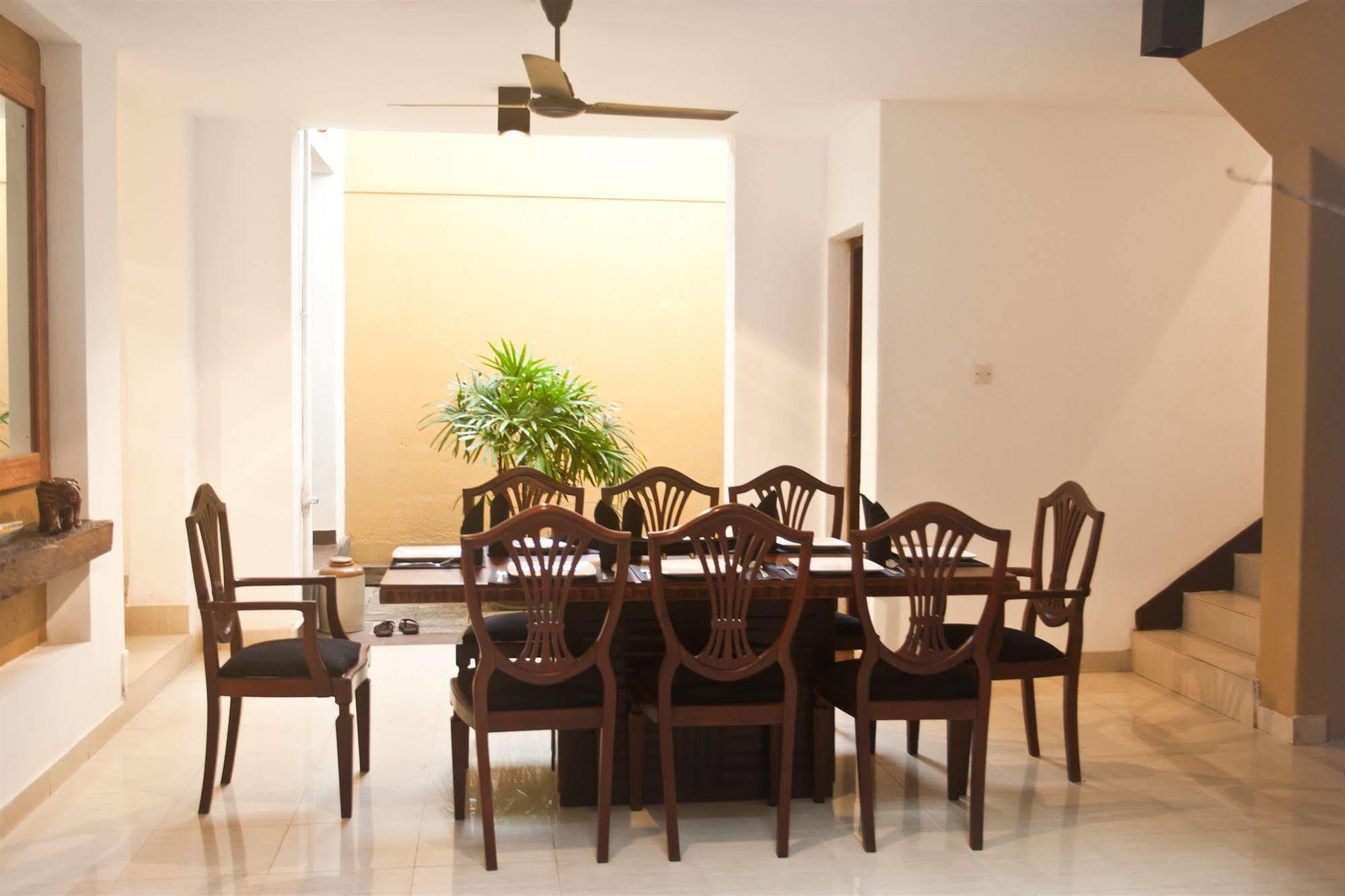 Lavinia Villa Dehiwala-Mount Lavinia Buitenkant foto